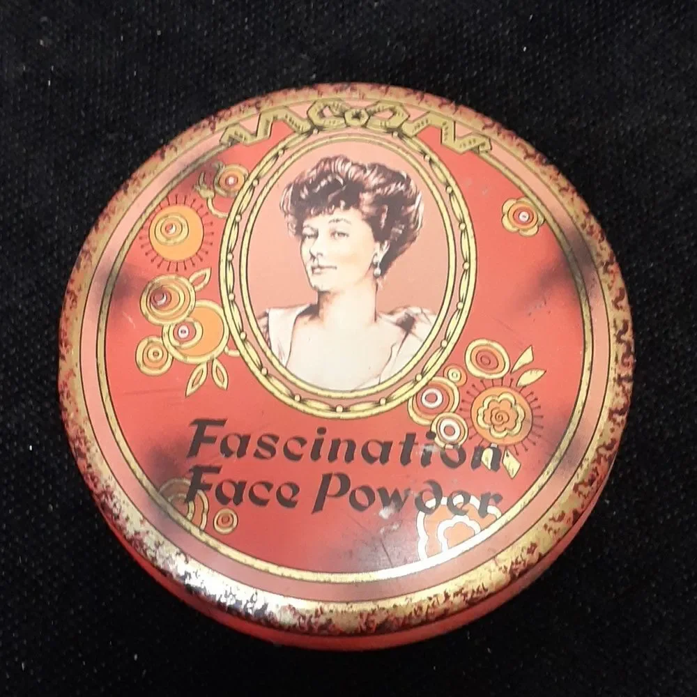 Vtg. Tins & Powder boxes & vintage‎ Avon bottle